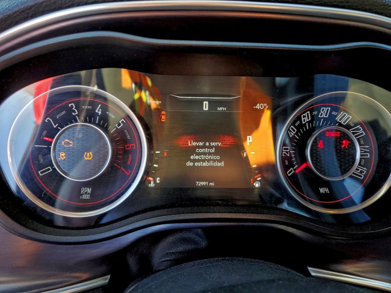 2015 Dodge Challenger sxt Plus