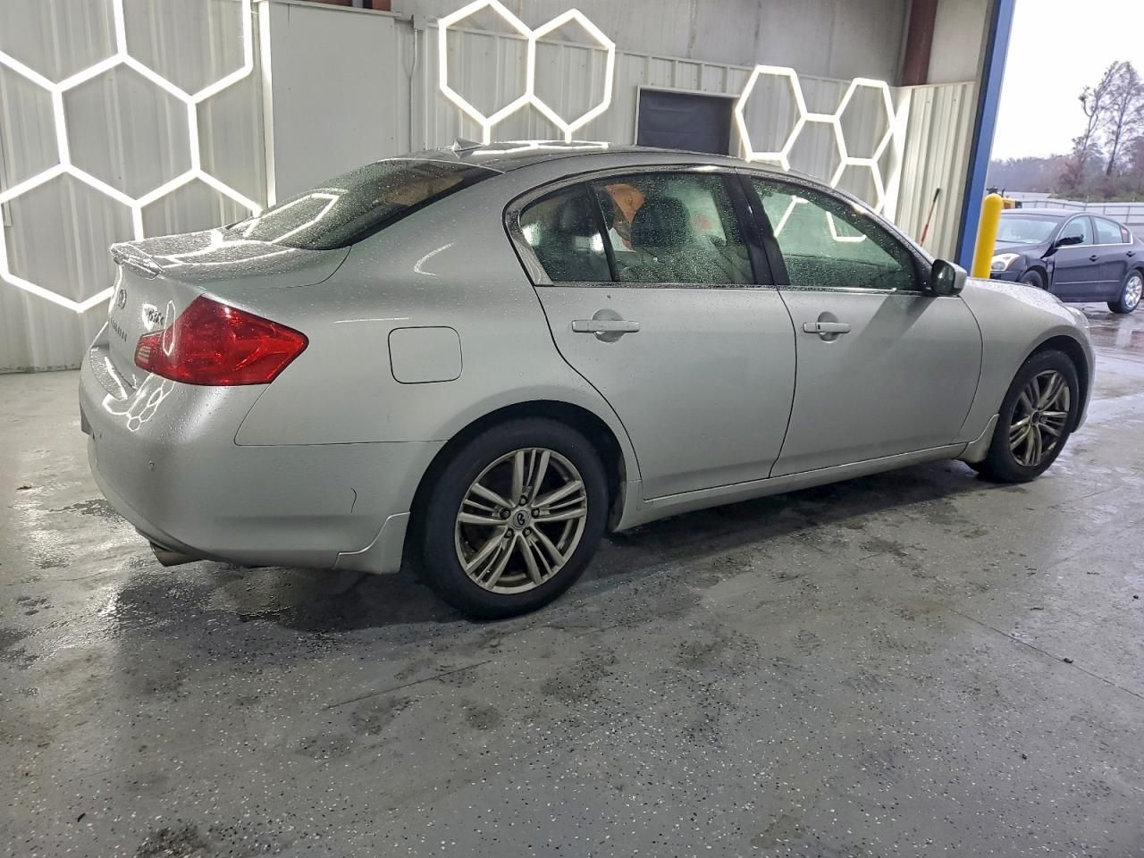 2011 Infinity G37 Sedan x