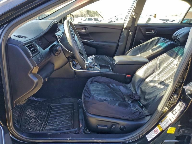 2015 Toyota Camry le