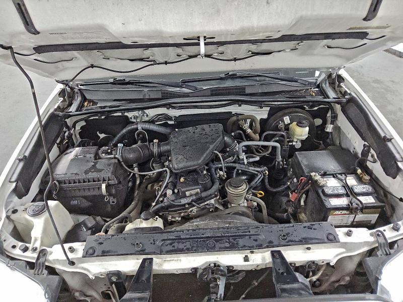 2018 Toyota Tacoma SR