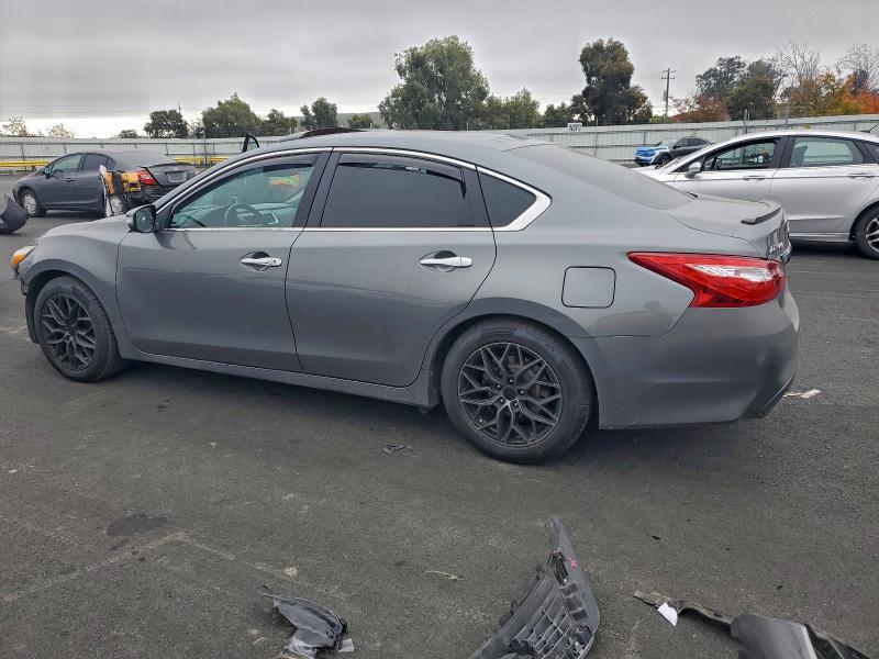 2017 Niss Altima 2.5