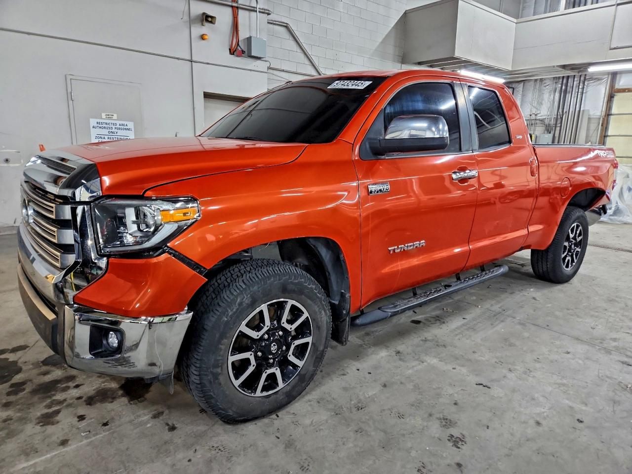 2016 Toyota Tundra Double cab sr