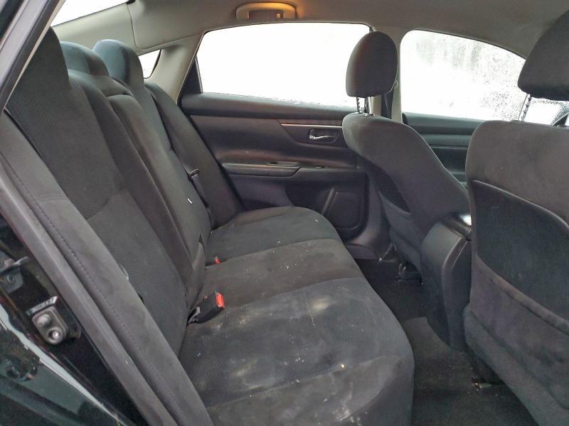 2015 Niss Altima 2.5 s