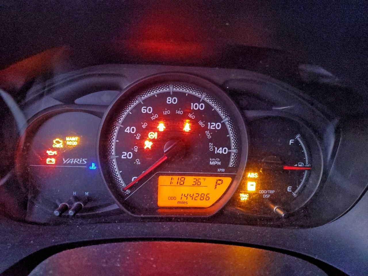 2016 Toyota Yaris l
