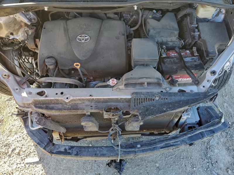 2018 Toyota Sienna le