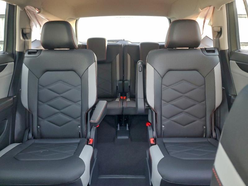 2025 Volkswagen Atlas Peak Edition se
