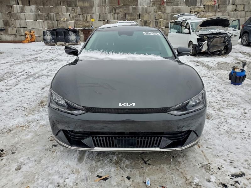 2023 KIA EV6 Light