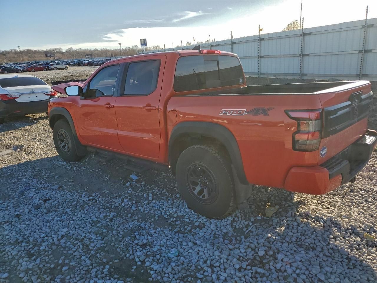 2025 Nissan Frontier s