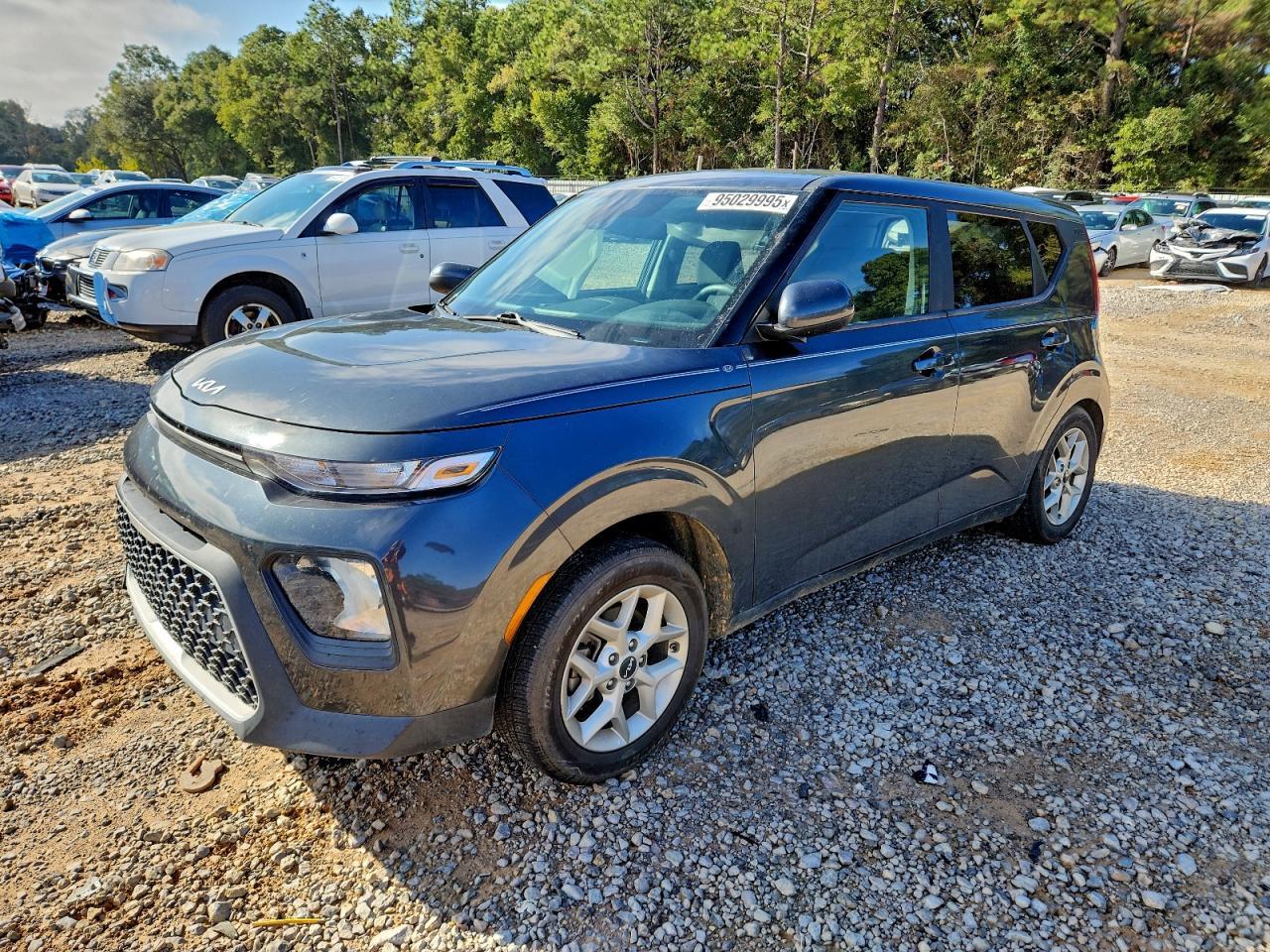 2022 KIA Soul lx