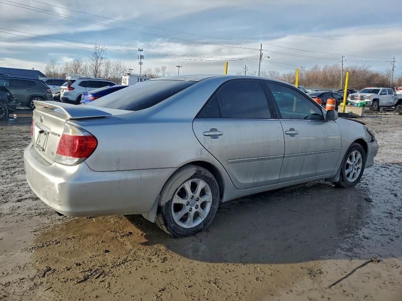 2005 Toyota Camry le