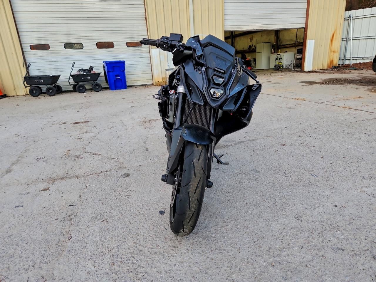 2025 Suzuki GSX800 F