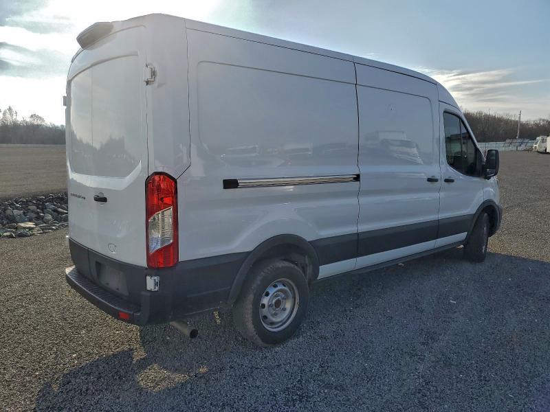 2022 Ford Transit T-250