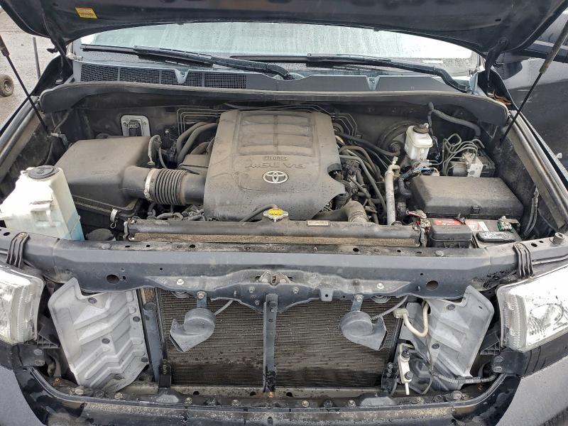 2013 Toyota Tundra Double cab SR5