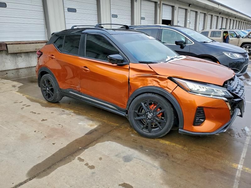 2021 Nissan Kicks sr
