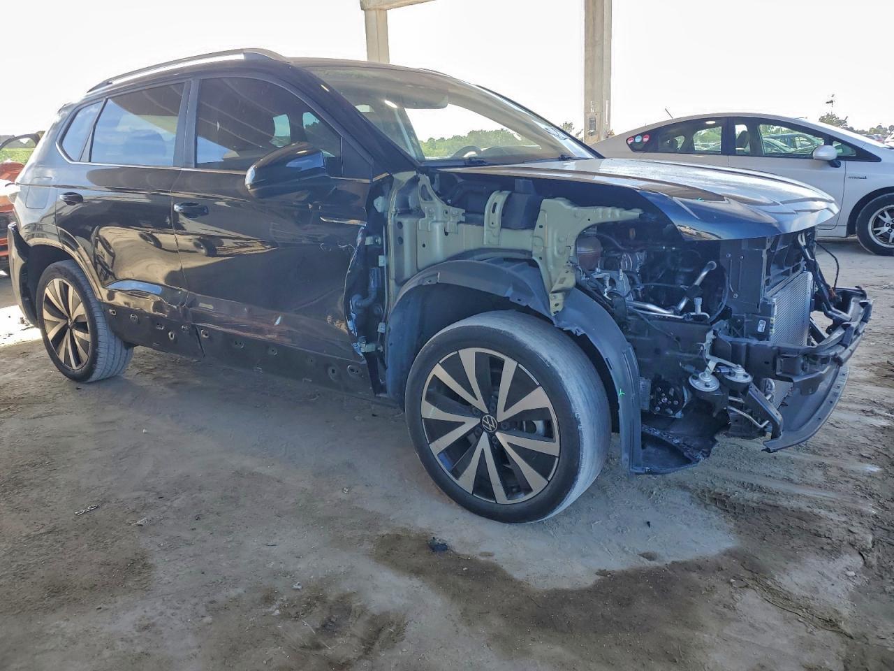 2023 Volkswagen Taos se