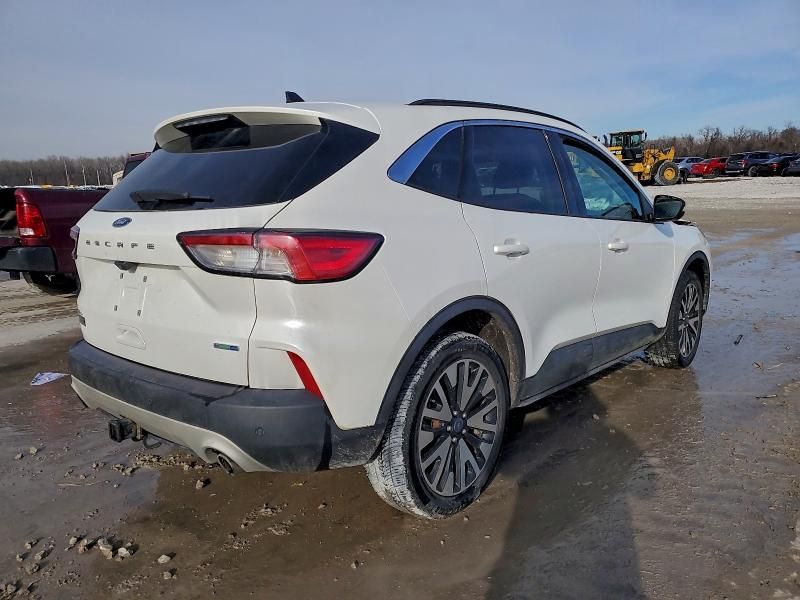 2020 Ford Escape sel