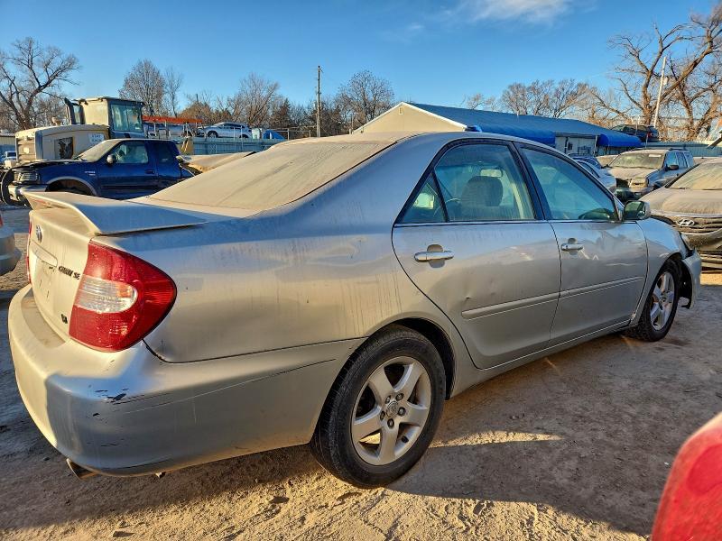 2004 Toyota Camry se