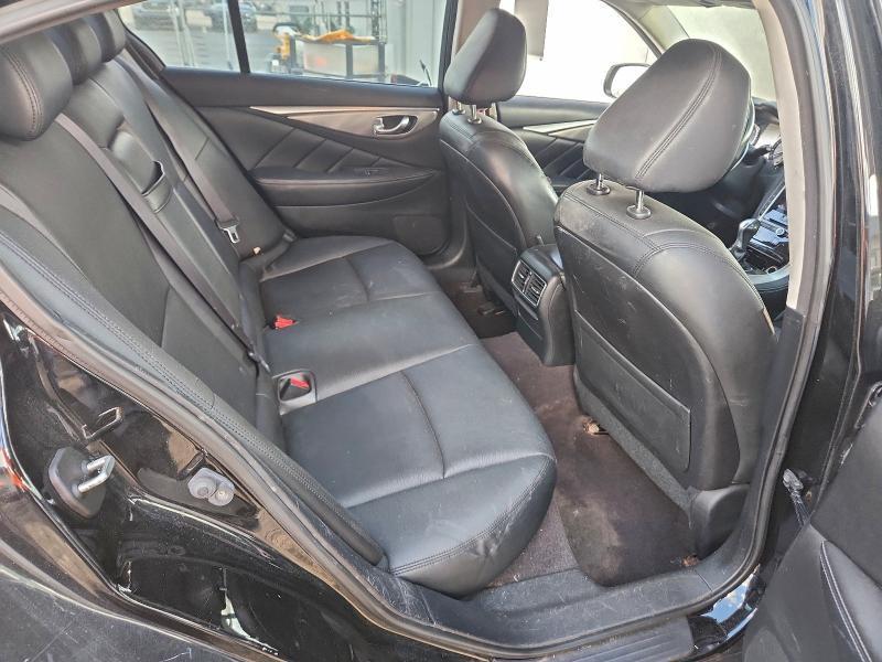 2015 Infiniti Q50 Base