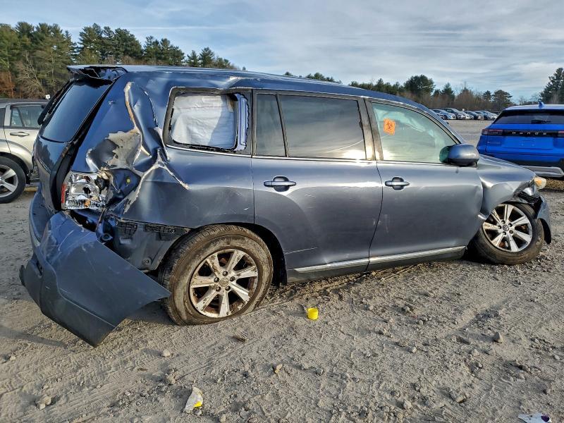 2013 Toyota Highlander Base