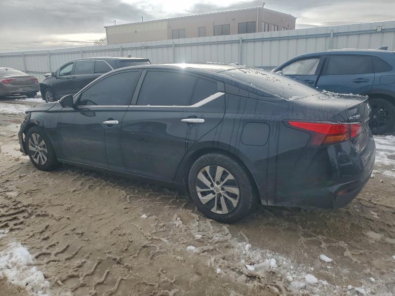 2019 Nissan Altima s