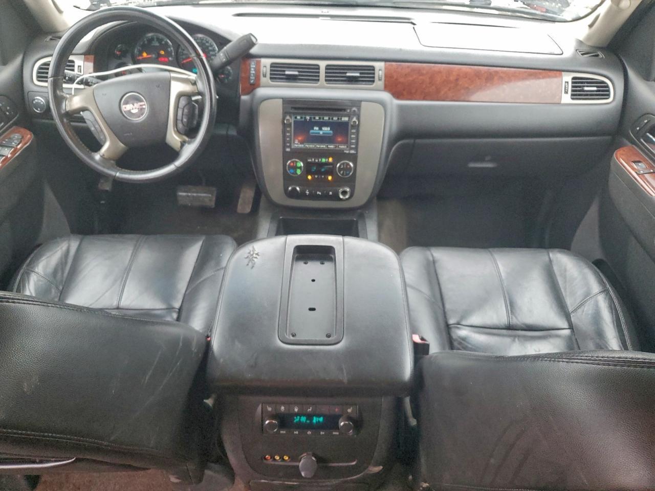 2010 GMC Yukon slt
