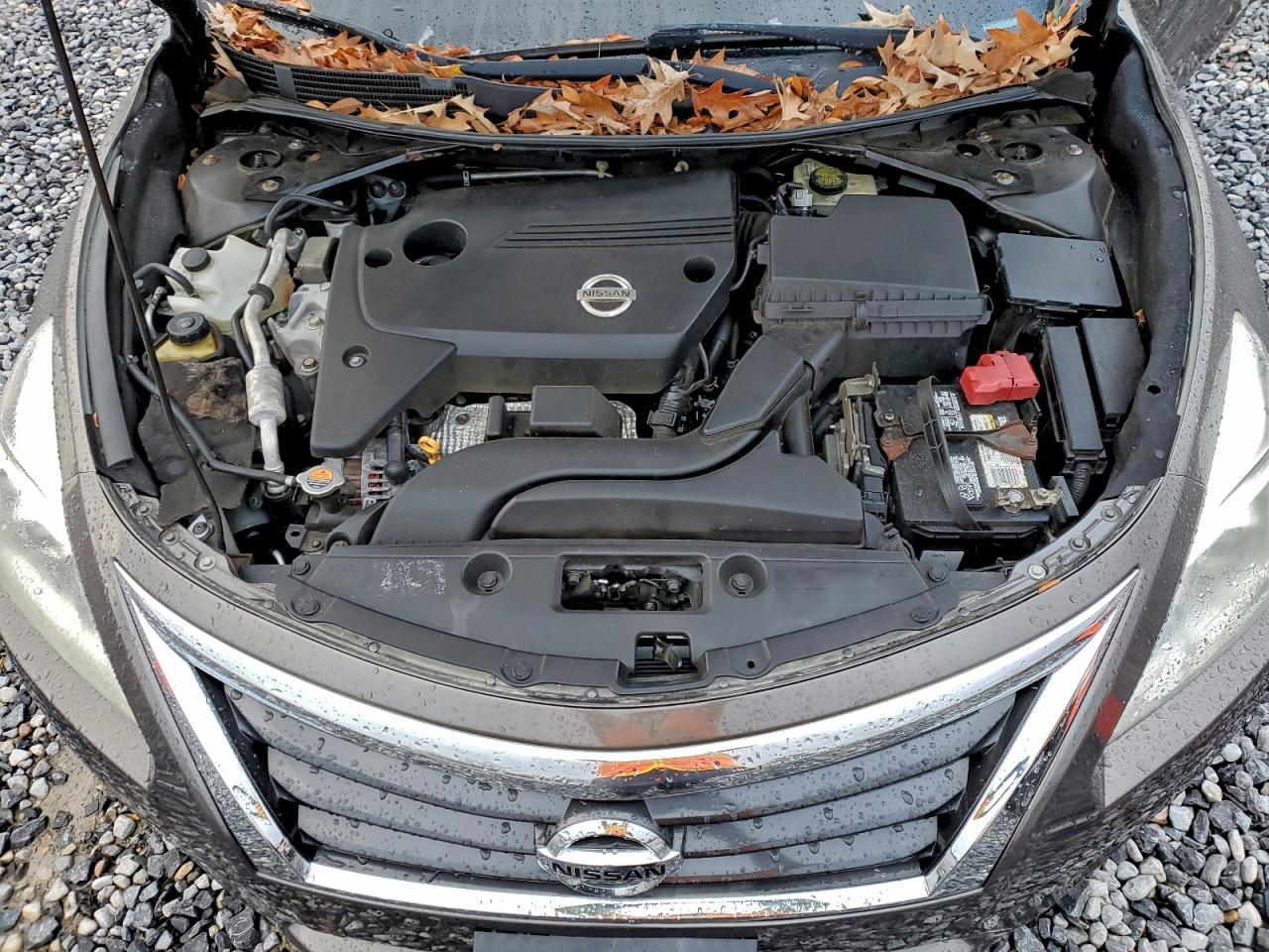 2014 Niss Altima 2.5 s