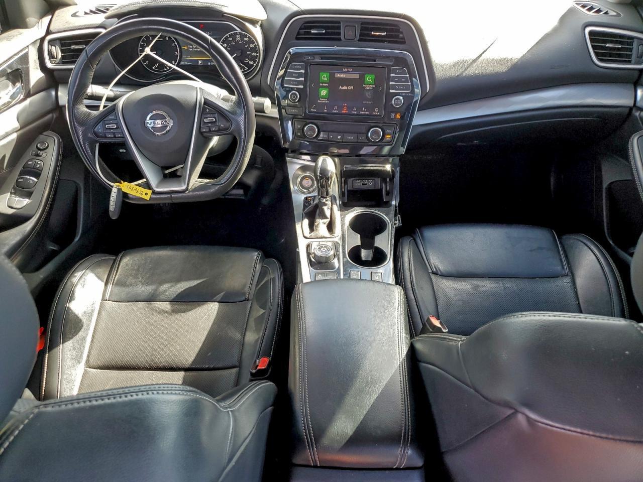 2020 Nissan Maxima sv