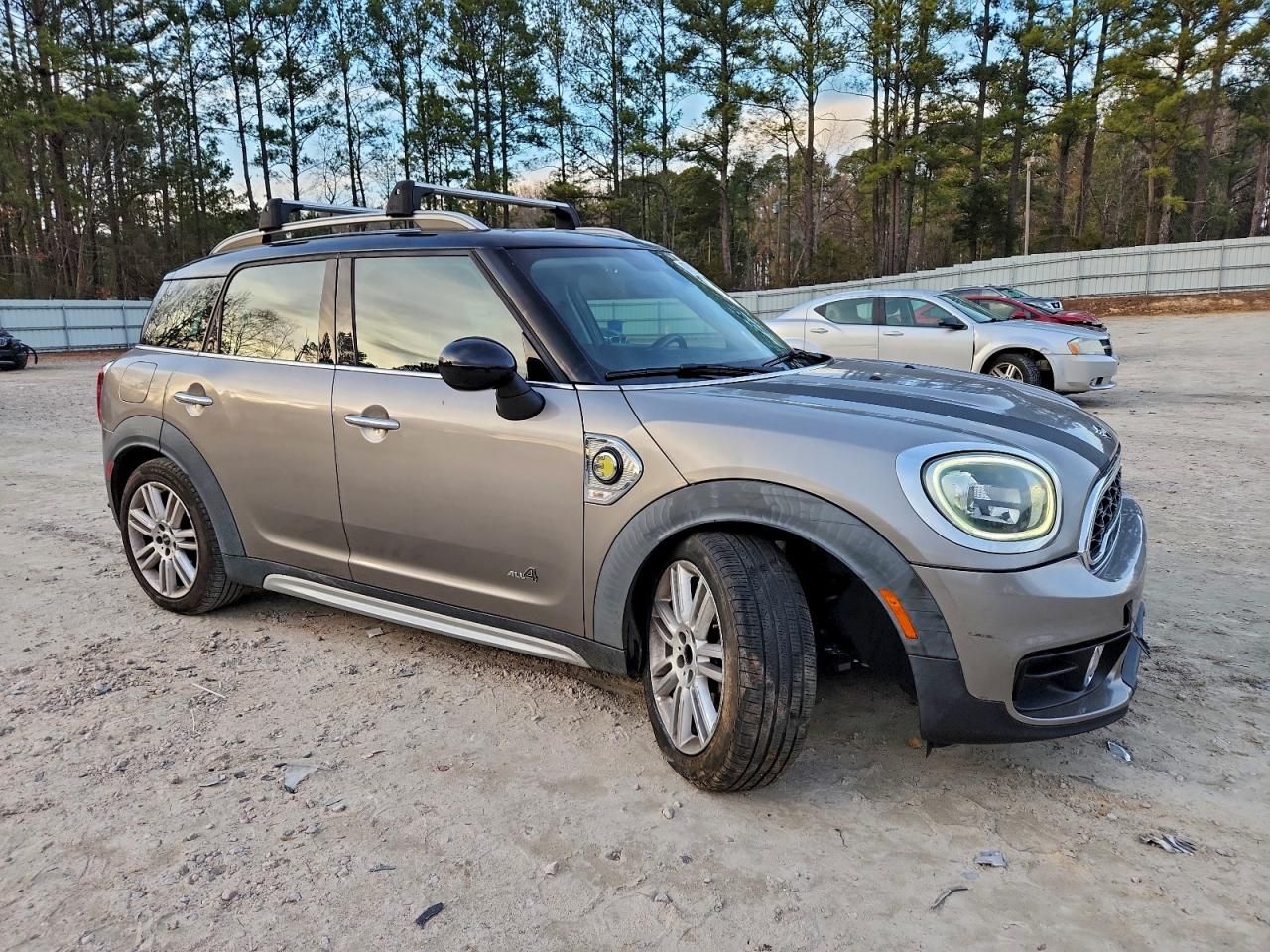 2019 Mini Cooper s e Countryman All4