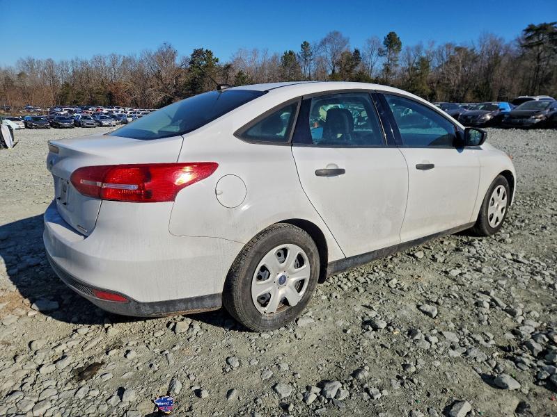 2015 Ford Focus s