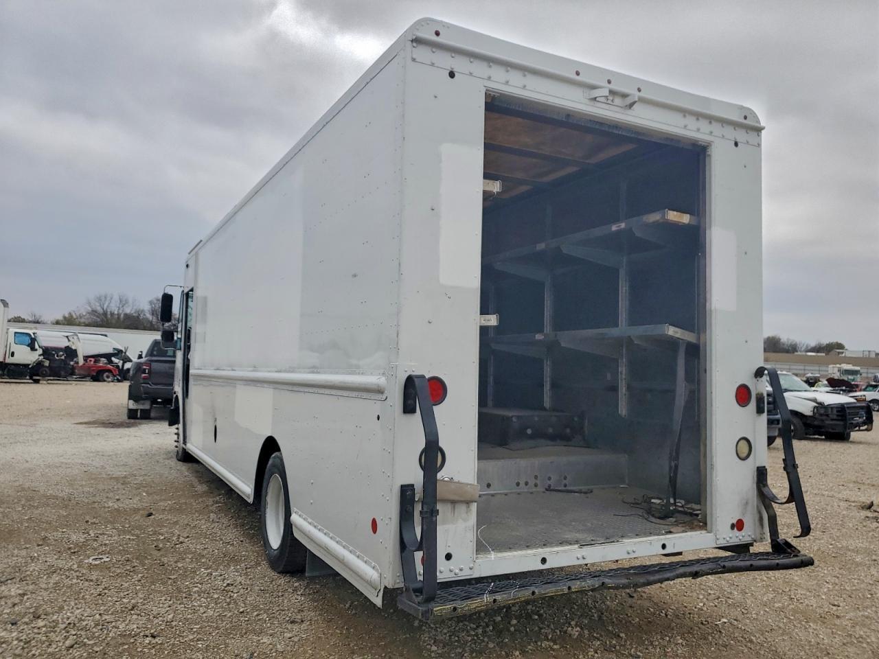 2012 Freightliner MT 55 Delivery Truck