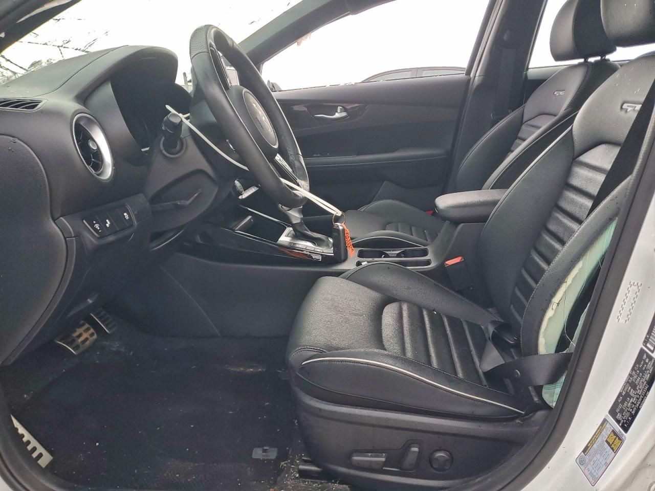 2023 KIA Forte gt Line