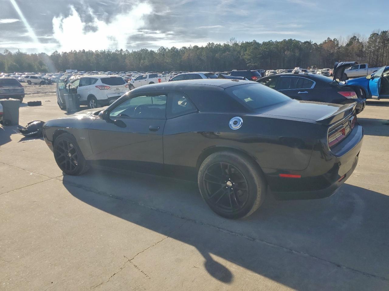 2015 Dodge Challenger sxt Plus