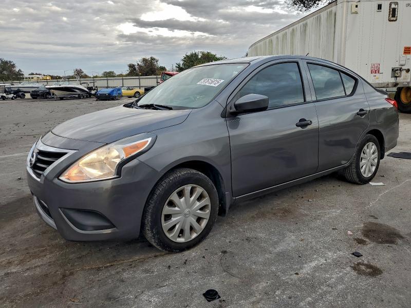 2019 Nissan Versa s