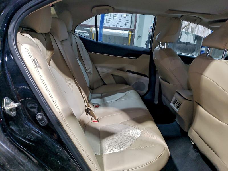 2020 Toyota Camry xle