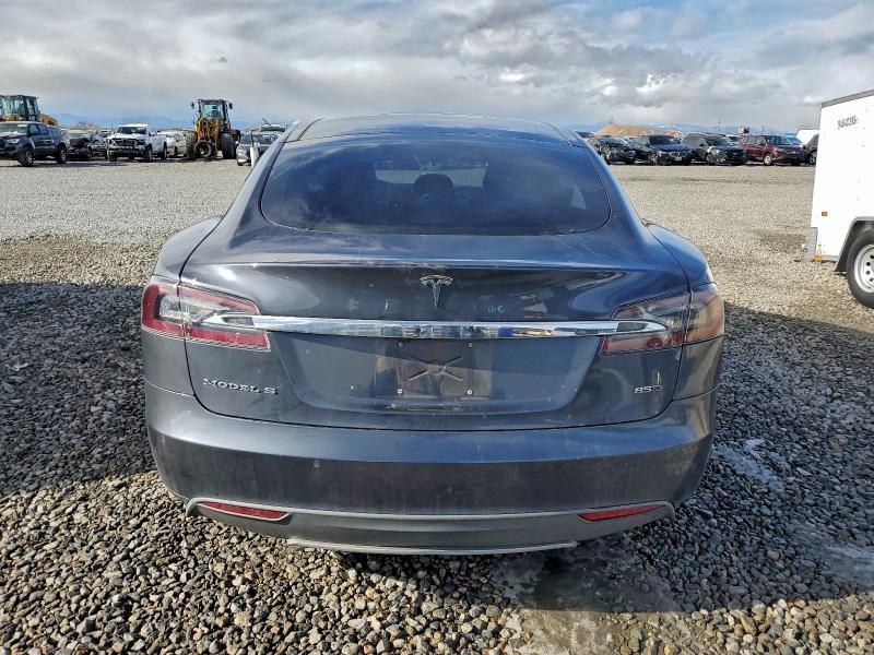 2015 Tesla Model s 85D