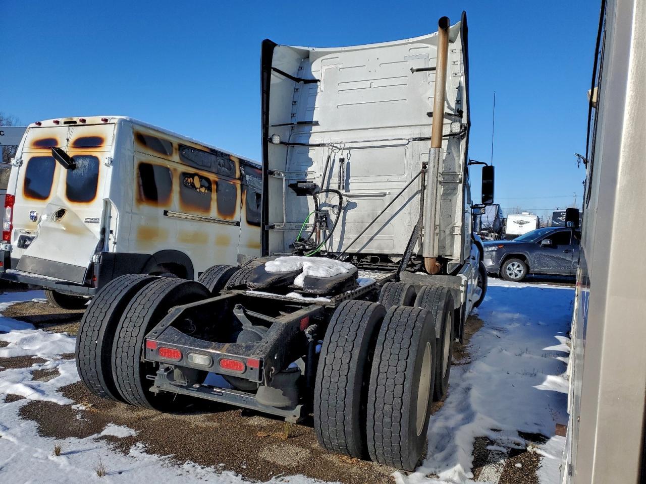 2019 Volvo VNL Semi Truck