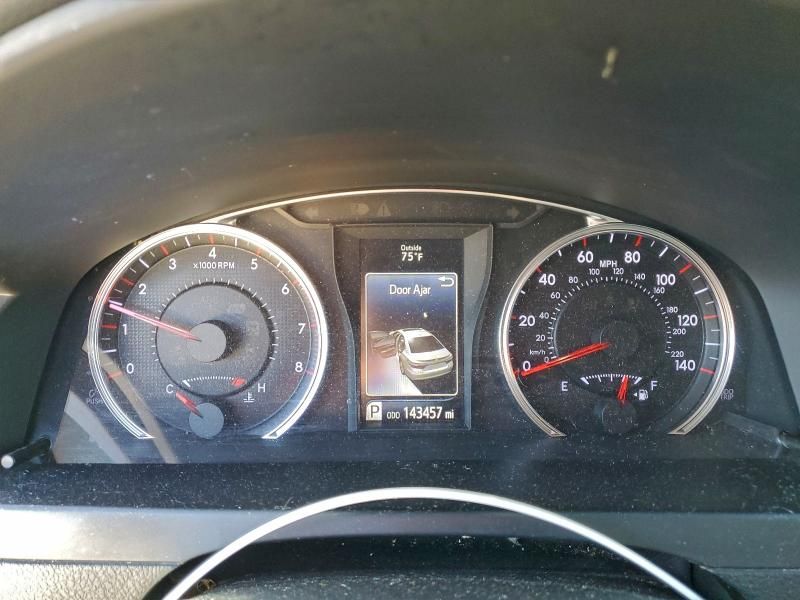 2015 Toyota Camry le