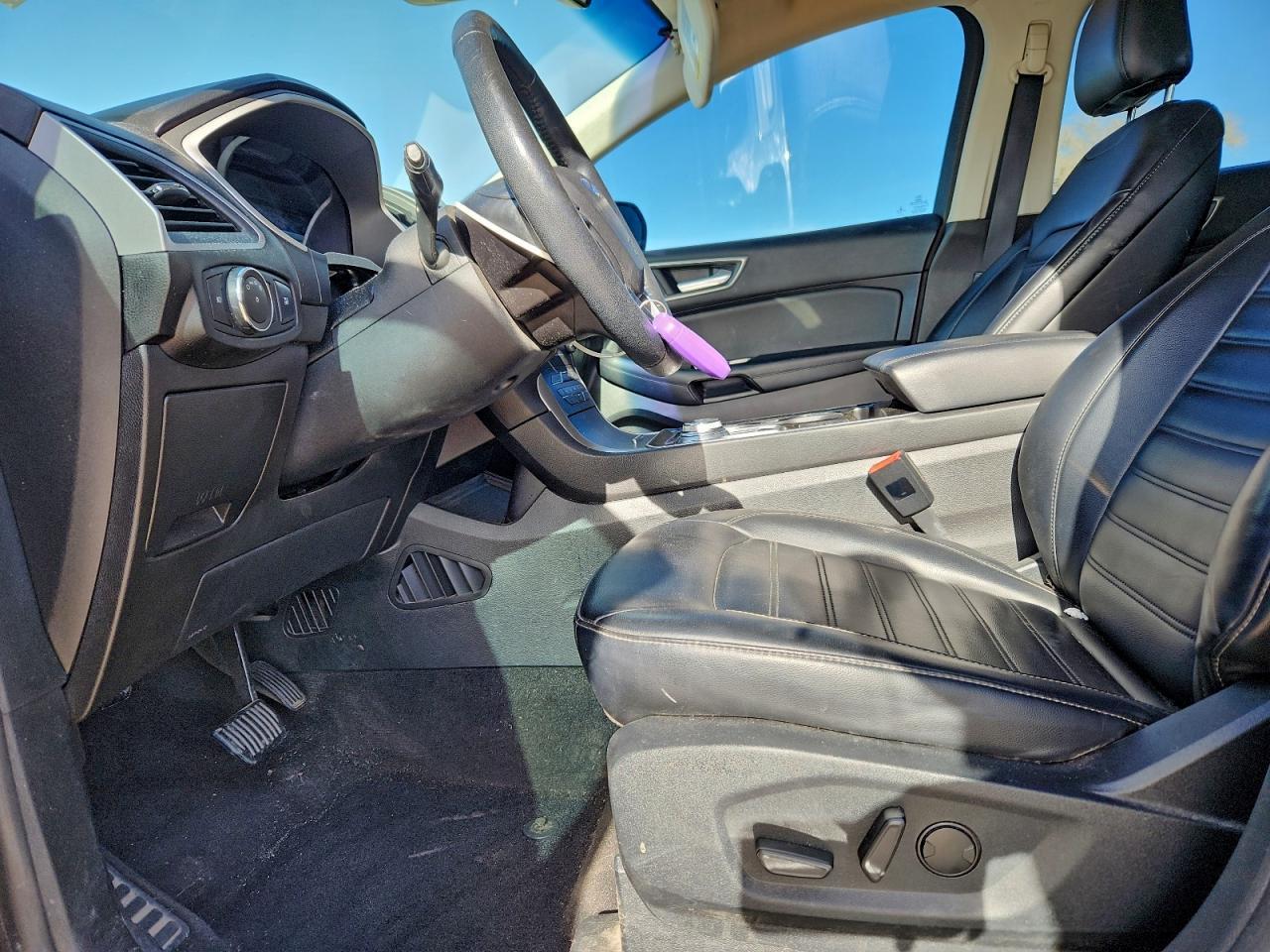 2020 Ford Edge sel
