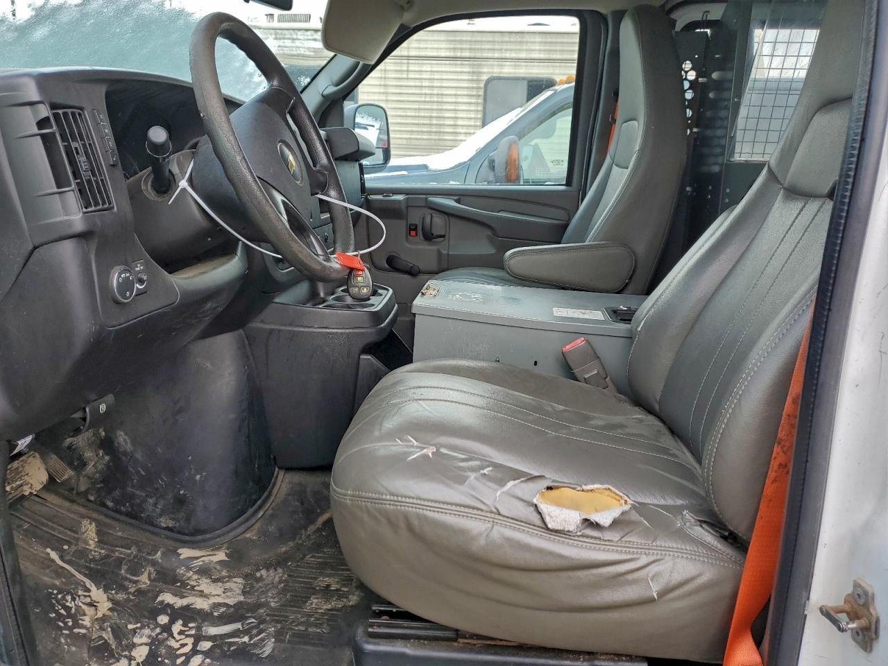 2013 Chev Express G2500