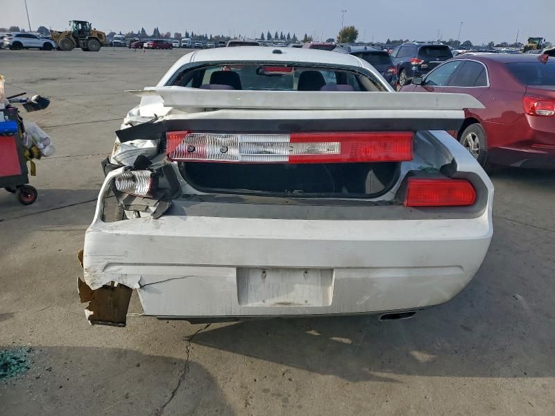 2013 Dodge Challenger sxt