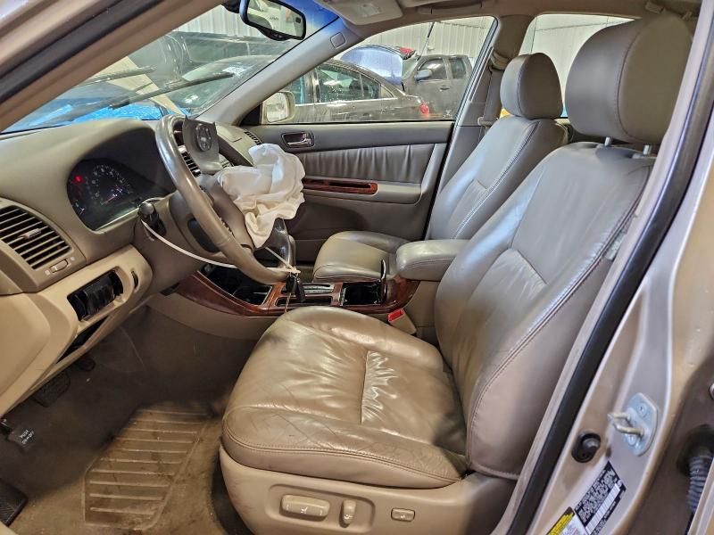 2004 Toyota Camry le