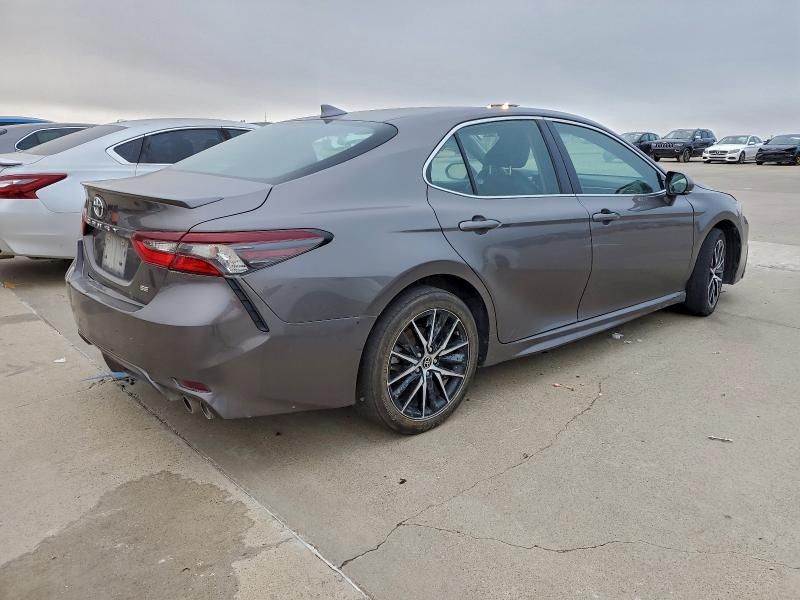 2022 Toyota Camry se