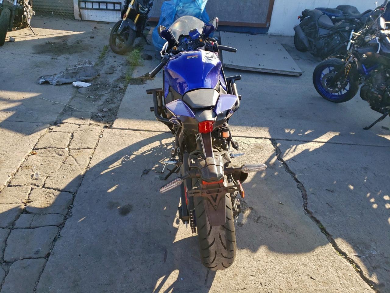 2022 Yamaha YZFR7
