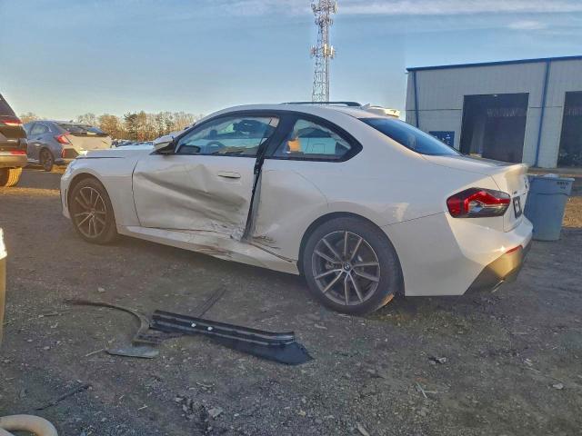 2024 BMW 230xi