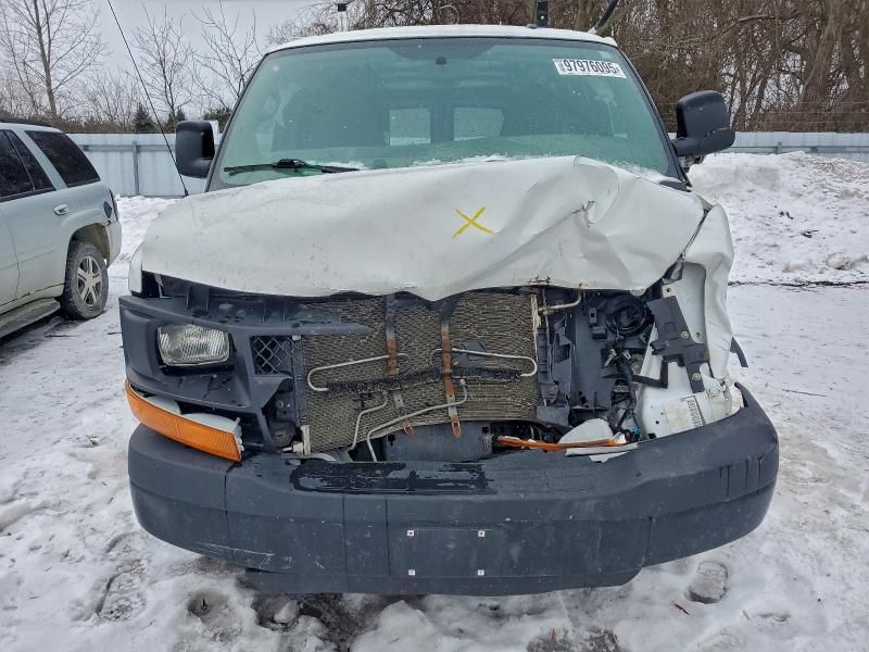 2015 Chevrolet Express G2500