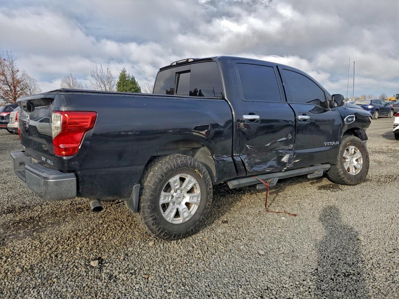 2017 Nissan Titan s