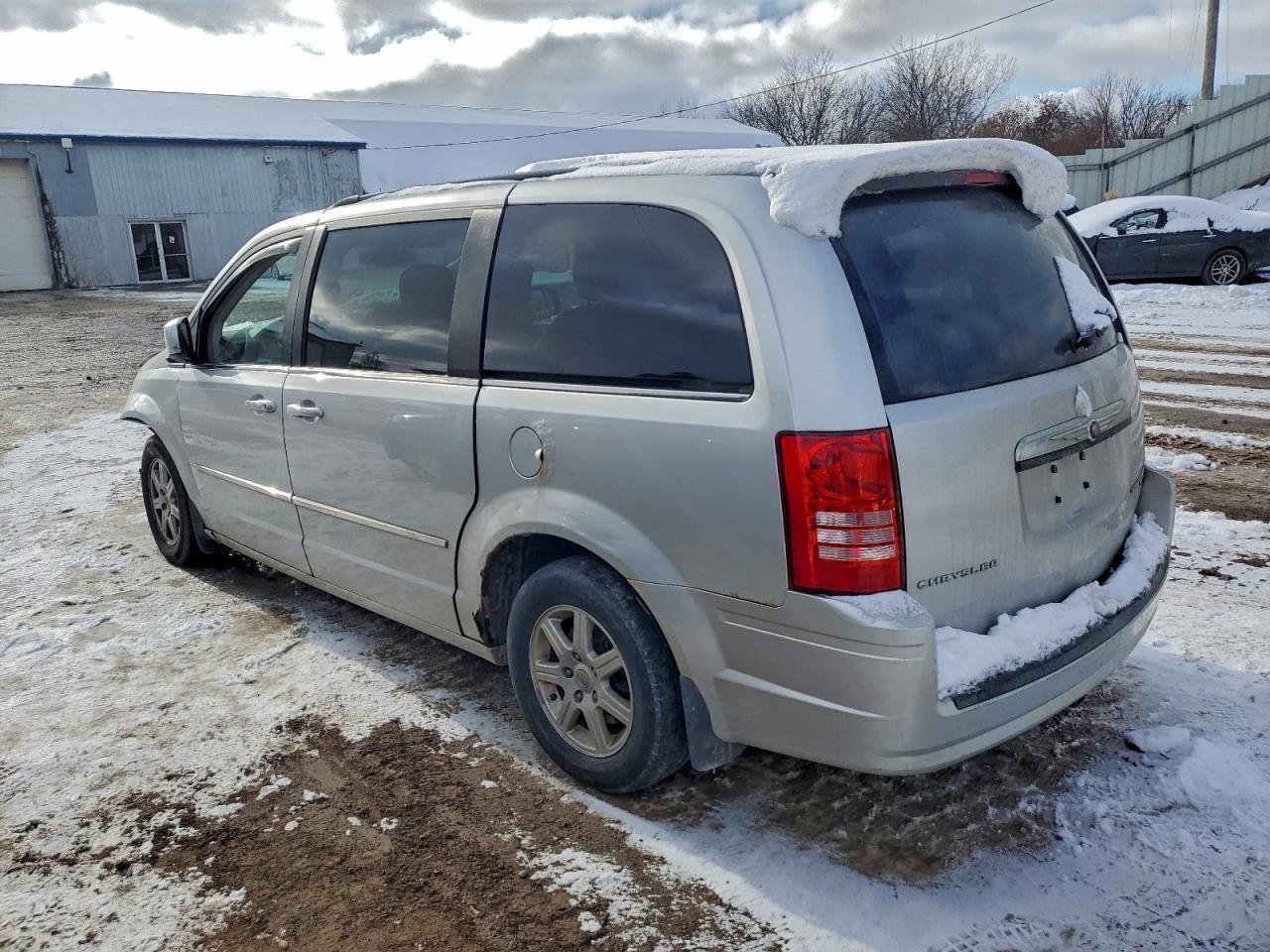 2010 Chrysler Town & Country Touring