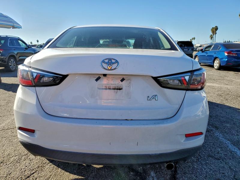 2017 Toyota Yaris ia