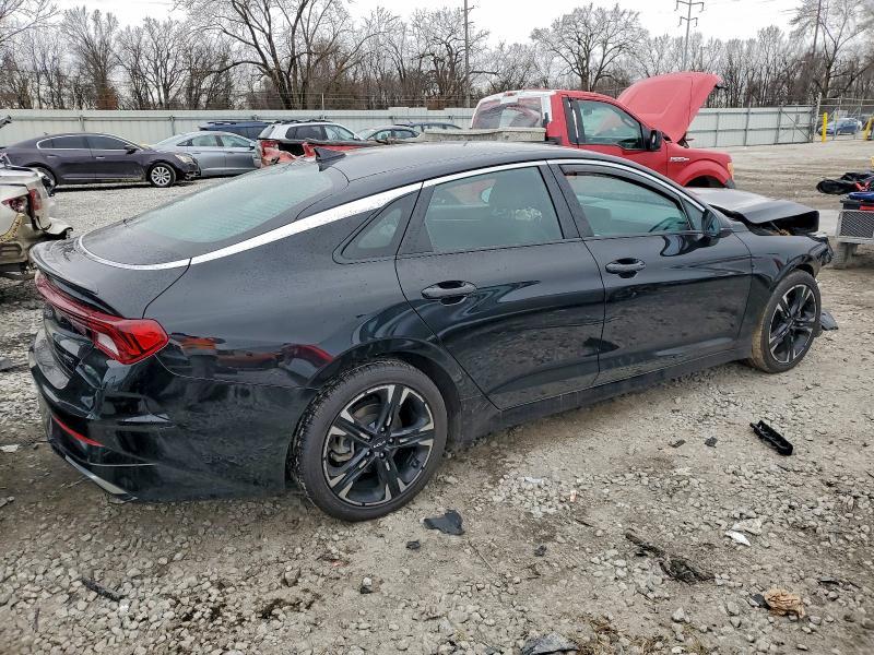 2022 KIA K5 gt Line