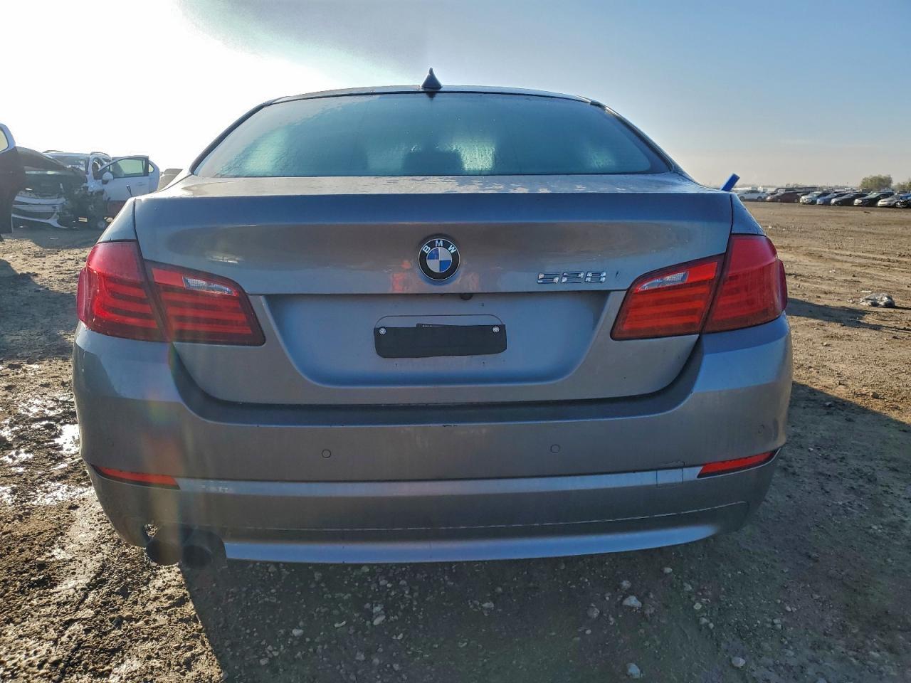 2013 BMW 528 i